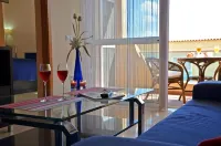 Apartment PLAYA -sea view -near the beach -4 persons -WiFi -pool Hotel a Costa Calma
