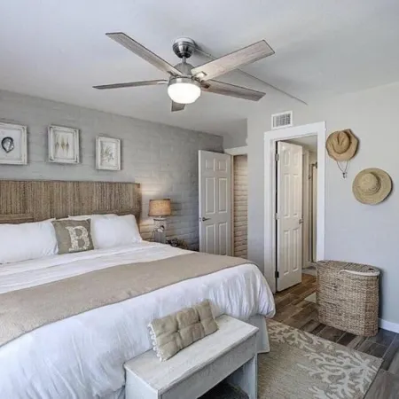 Seas the Day • Beachfront Condo • First Floor • Steps to Boardwalk • Pools