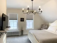 Spacious Home w/Hot Tub Near Lake Superior Walk to Restaurants, Breweries, Beach