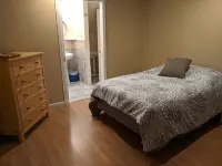 Large retreat house in a quiet cul de sac!