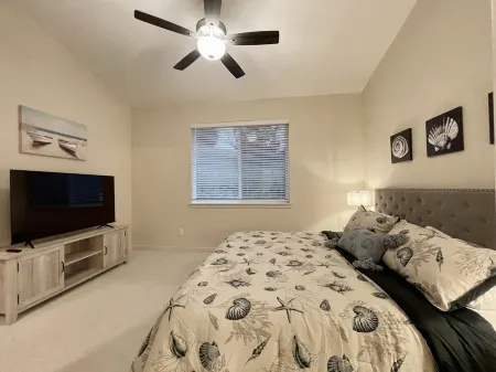 Cozy Netarts Bay Home w/game cave, WiFi, bunk beds Отели в г. Нетартс