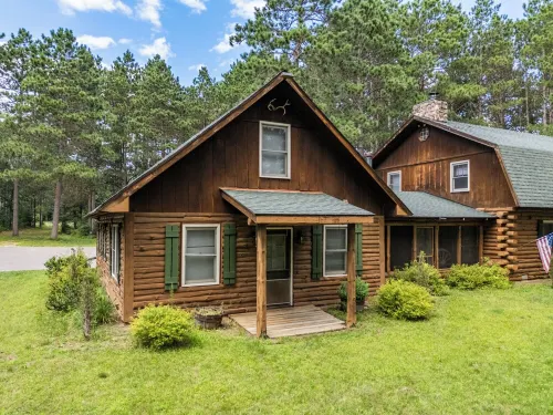 Luxury 10Br Lodge 6 Wooded Acres • Game Lounge • Pet Friendly Retreat Sleeps25+