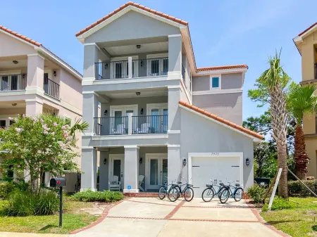 "MEMORY MAKER PERDIDO" 4/3.5. Sleeps 12. Walk to pool. Close to bay and beach. Отели рядом с достопримечательностью «Perdido Key Beach»