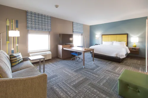 Hampton Inn and Suites Stroud