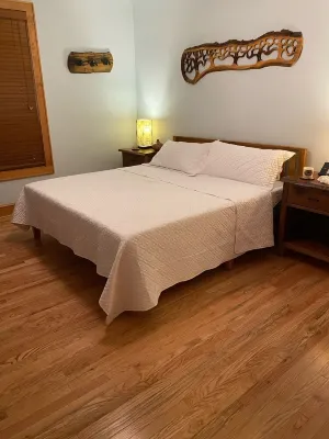 Beautiful 1 BD/1 BA Echota condo with a magnificent view of Grandfather Mtn