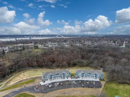 Furnished Executive Studio Apartment on the Duck Creek Bike Path in Bettendorf.