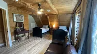 Cozy Cabin near Knoxville 이글튼 공원 주변 호텔