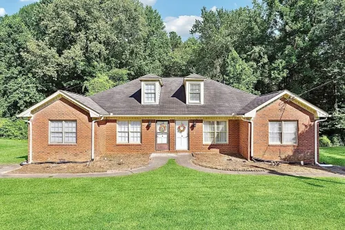 GA’s Peaches - Where Modern Meets Southern Comfort