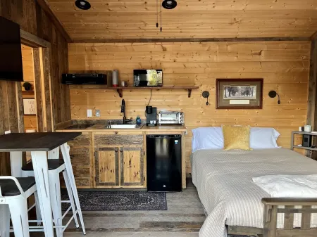 Table Rock Tiny Homes Rock Creek Cabin