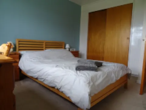 4-bedroom bungalow set in a secluded location