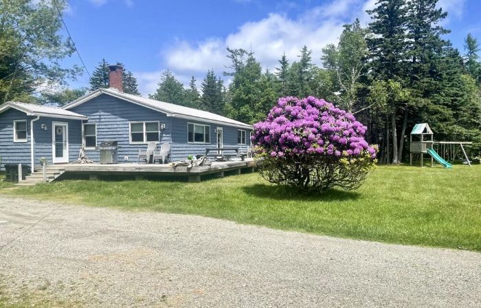 Driftwood Cottage: Bass Harbor, ME