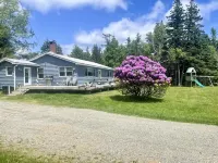 Driftwood Cottage: Bass Harbor, ME - 주방