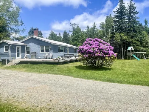 Driftwood Cottage: Bass Harbor, ME