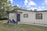 Vero Beach Paradise Unit 3 - Close to Airport, Downtown & Beaches