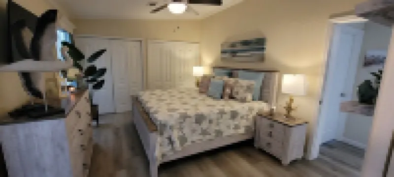 Beautiful Gulf Access Deep Canal Home .