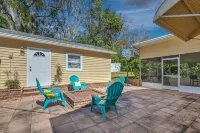 Cozy, Close to downtown Lake View home. Отели рядом с достопримечательностью «Уолмарт Суперсентер»