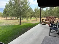 Peaceful, beautiful, cozy new cottage set on forested property. Gorgeous views!