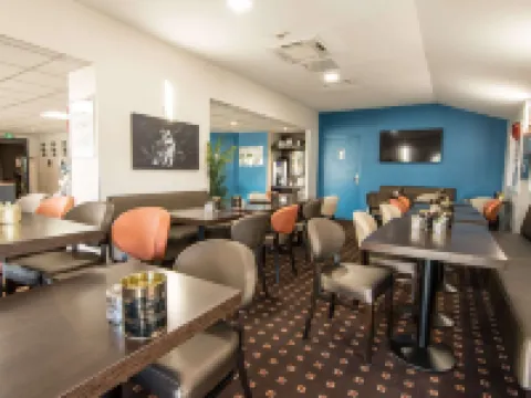 ブリット ホテル コンフォール フォア フォアのホテル