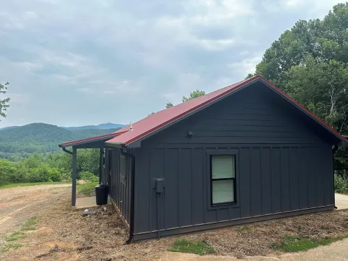 Nacoochee 3, Cozy cabin, close to town, walking trails, winery, adventures