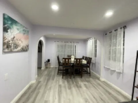 Entire Newly Renovated House in North Pomona