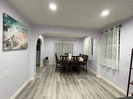 Entire Newly Renovated House in North Pomona