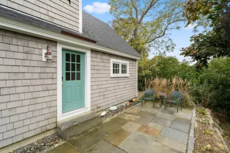 NEW Rockport Studio · Walk to Bearskin Neck · Reserved Parking Отели рядом с достопримечательностью «Motif #1»