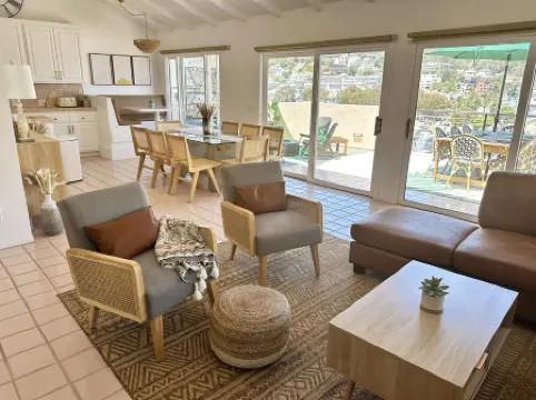 Catalina Dreamin' // Your Ultimate Island Getaway! // Remodeled 3 Bed + 2.5 Bath