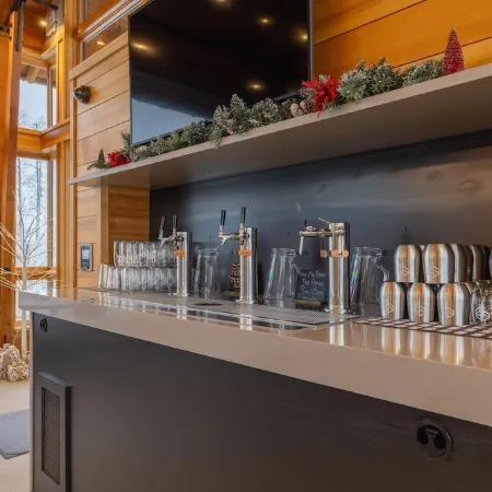 Private Colorado Mountain Retreat.                5Br Home + Guest House