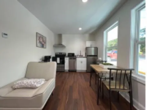 1 King BR with Style and Elegance