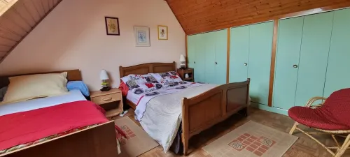Twin detached villas 100m from the beach