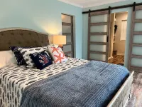 Studio on the Bay. โรงแรมใกล้Spider Hall Farm