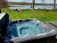 5-Bedroom Pickerel Lakefront Getaway  Sleeps 12 , Hot Tub • Game Room • Kayaks