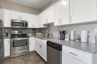 The Cozy Suite near all Attractions in downtown