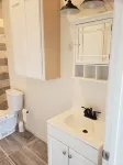 Beautiful Riverview Apt Located in Downtown Fort Madison โรงแรมใน