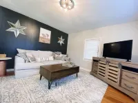 PRIVATE Cleveland St. Cottage~Walk Folsom Village