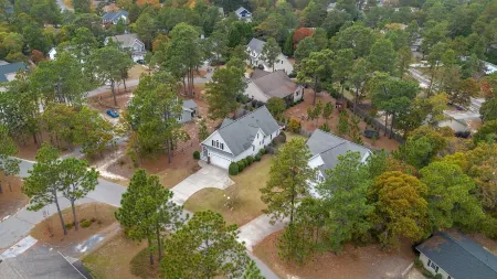 New Putting Green / 5 Mins to Pinehurst / Sleeps 8