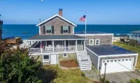 Waterfront home for family getaways 시추에이트 호텔
