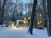 Hot Tub! Swing Fire Pit! Golf Cart! Spring Hiking & A Coffee Experience!