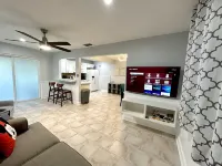 Private/Spacious 1BR Central Near LegoLand 2 Miles Hotel a Cypress Gardens