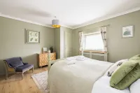 Stunning Renovation edge of Frome + country views