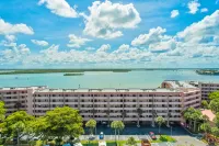 Marco Island Views - 4th floor - Sunrises overlooking Marco River/Jolley Bridge