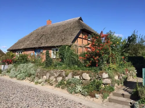 Vacation home Südstrand Use of swimming pool, exclusive house with own sauna