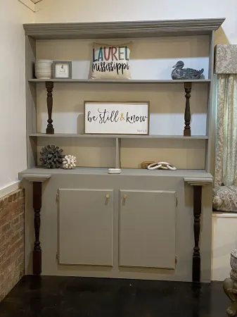 The Little Manor on 7th, secluded cottage moments from Historic Downtown Laurel