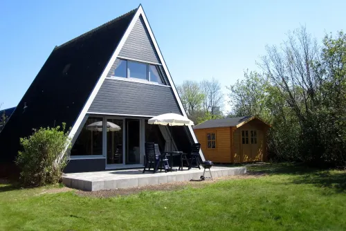 Holiday house with modern and new equipment, for families, near the beach, WiFi
