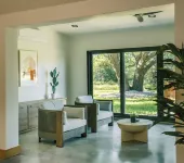 Hidden Eco-Luxe Earth Home Retreat in the Heart of Hill Country