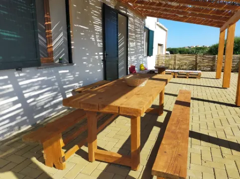 Old renovated farmhouse 300 meters from the sea