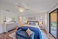 Beautiful Villa in Sarasota Resort-style Community