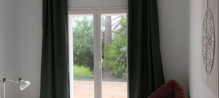 House by the sea, private pool, sea view, roof terrace, air conditioning, WLAN, sep. Studio 費拉尼奇住宿飯店
