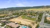 Dove Creek Retreat - Resort Style Home, Saltwater Pool/Jacuzzi, Highspeed Wi-Fi