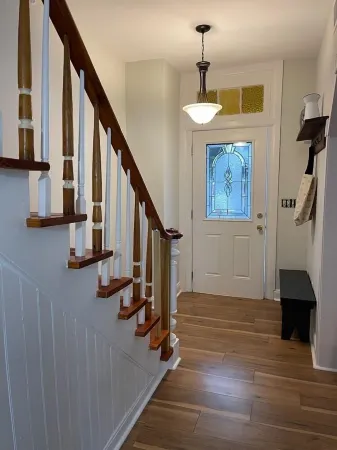 The red house Отели рядом с достопримечательностью «Университет Мэри Болдуин»